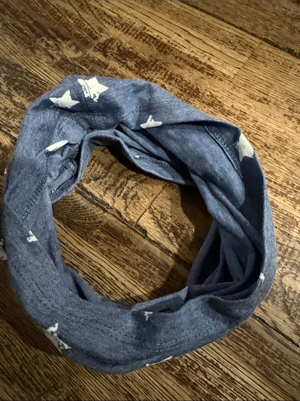 H&M Childs Neck Gator Scarf  Toddler / Small Child